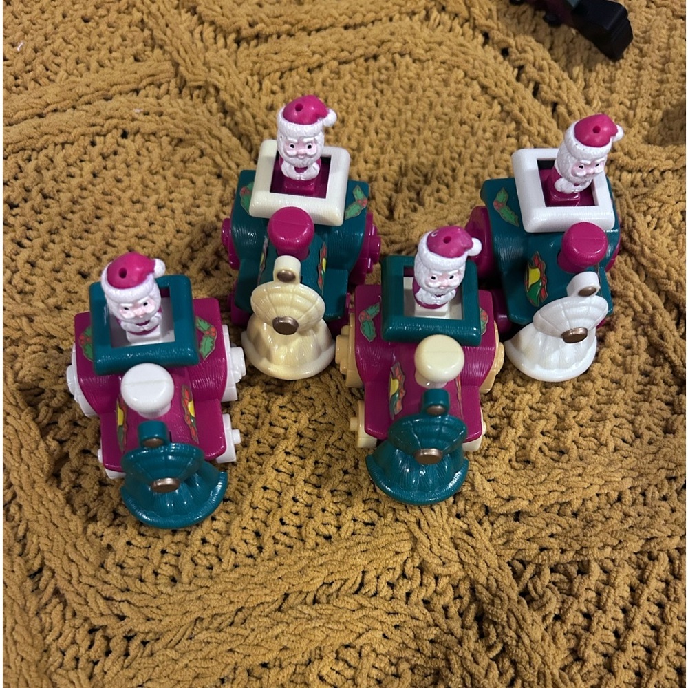$15 sale 4pc Russ 1998 Wind Up Santa in an train